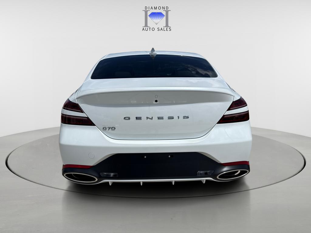 2026 GENESIS G70 Standard - Photo 6