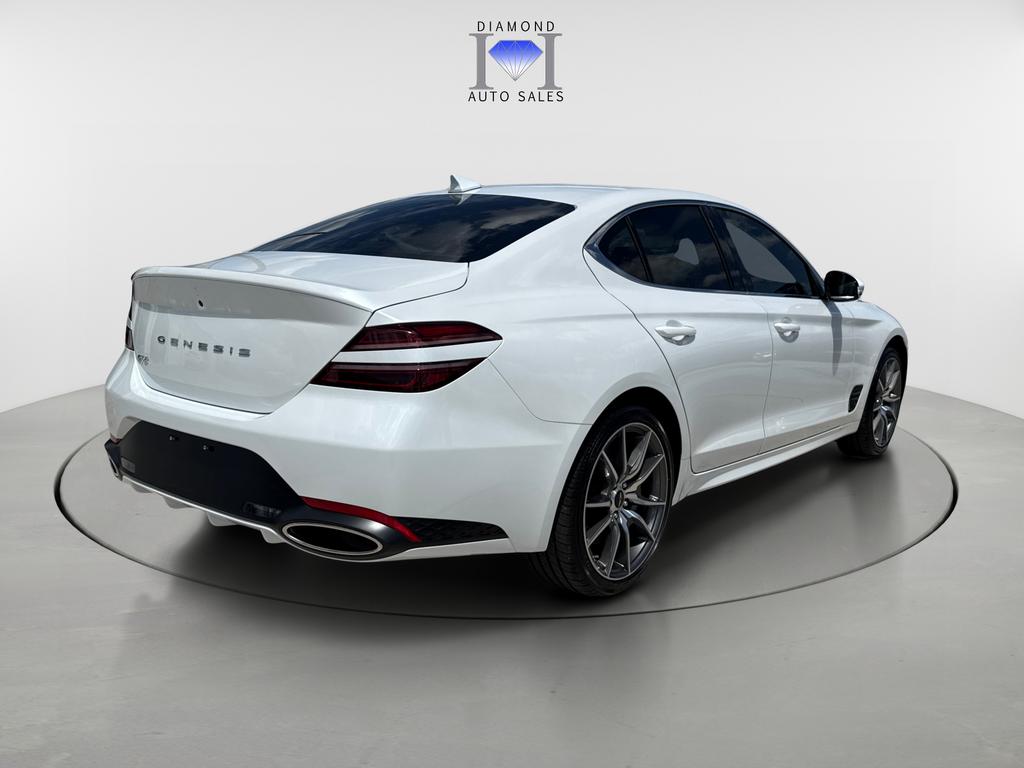 2026 GENESIS G70 Standard - Photo 7